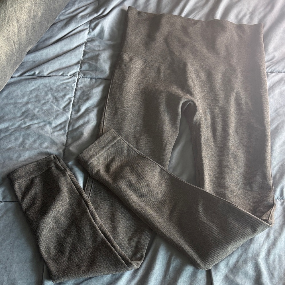 SPANX Ribbed High-Waist Leggings in Charcoal